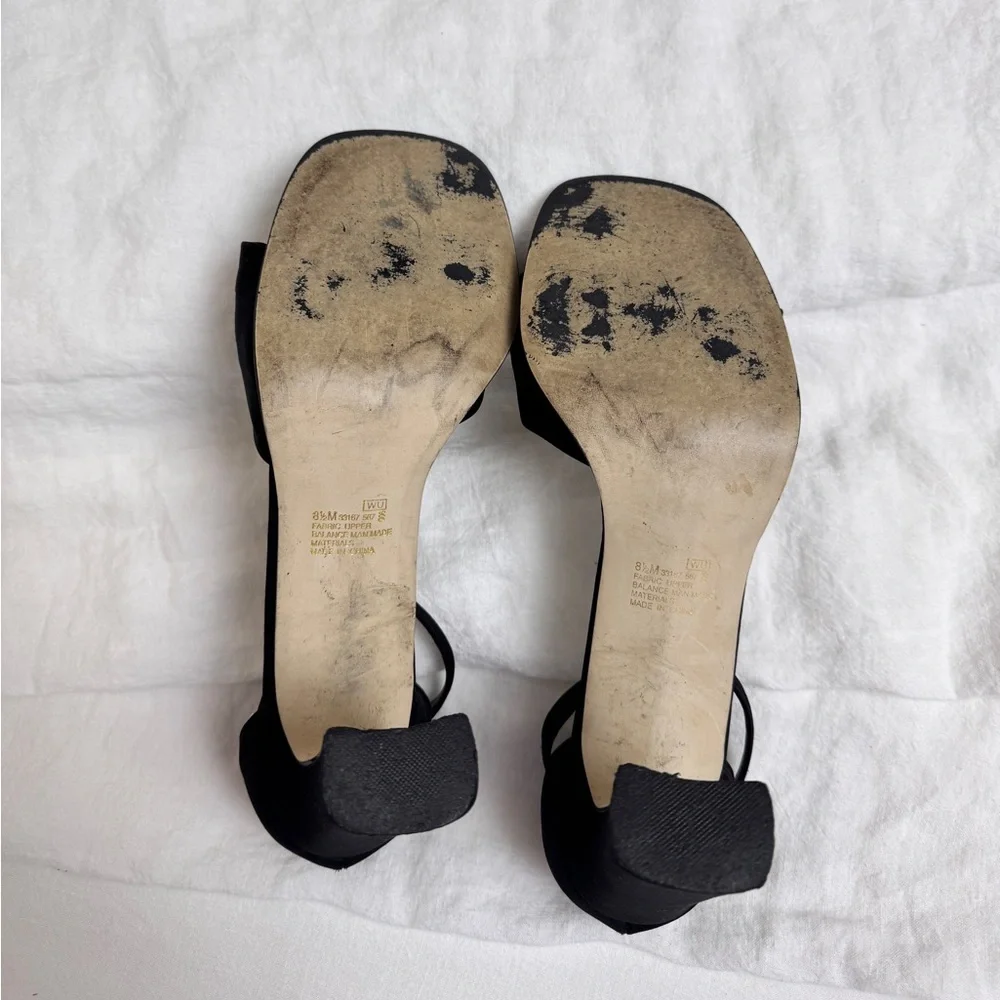 Vintage 90’s Black Chunky Heels Ankle Buckle Strap Size 8.5 Pumps Classic